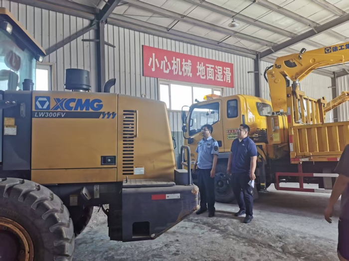 未雨绸缪筑防线 严阵以待保安澜——张家口分中心扎实开展防汛物资专项检查
